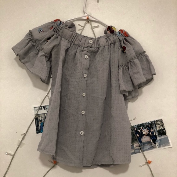 Cute Off Shoulder Top - Picture 2 of 3